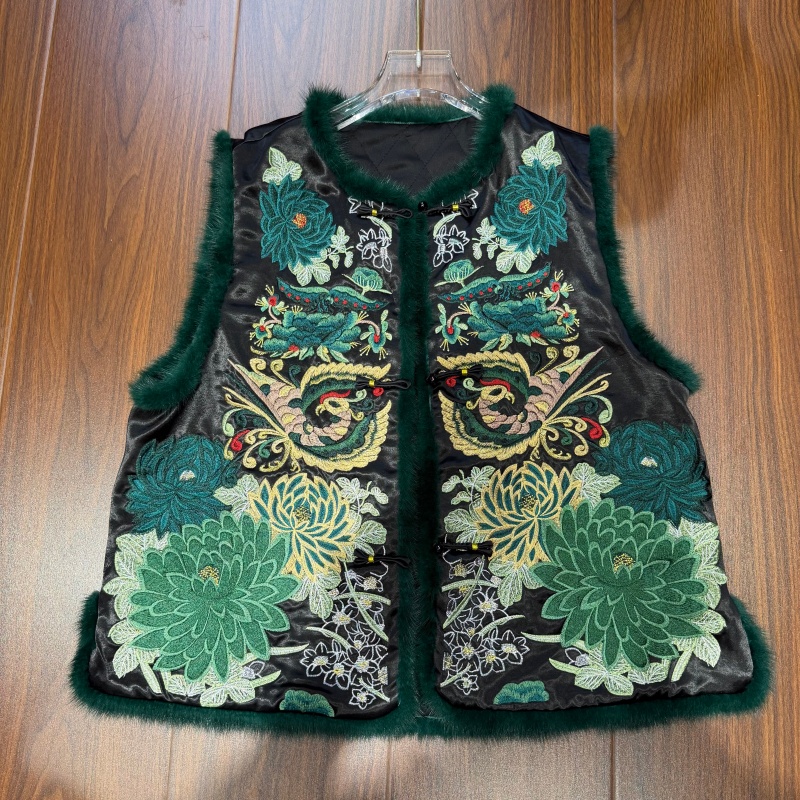 深圳南油新中式夹棉马夹背心2025年秋冬新款重工凤凰刺绣水貂毛潮