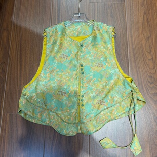 2026年春装新款流行女装新中式马夹背心弧度下摆两侧开叉南油马甲