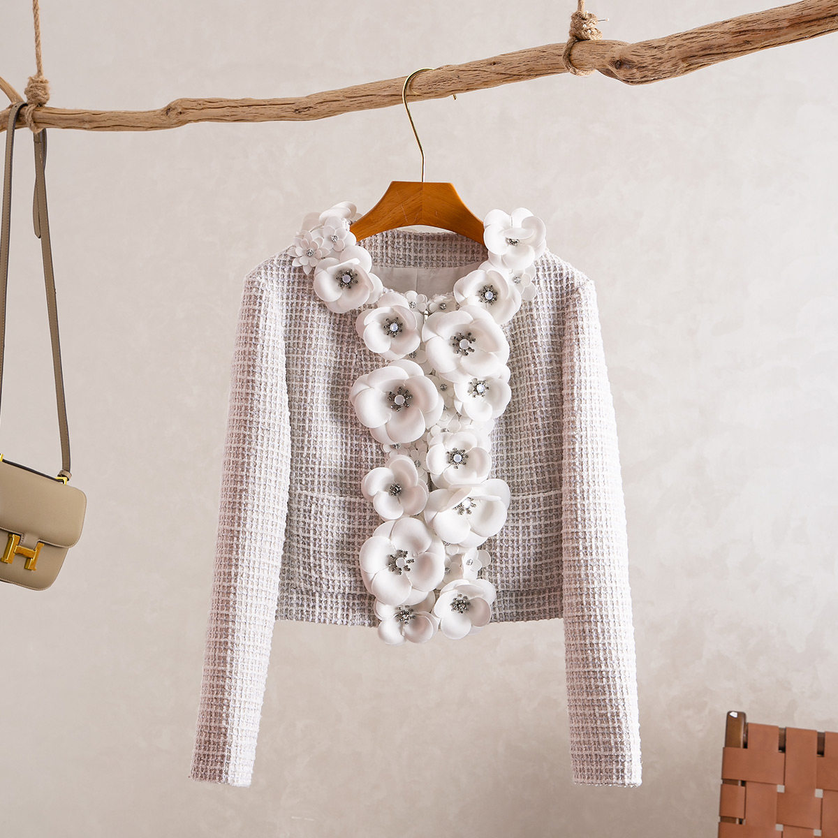 小香立体花朵镶钻短外套