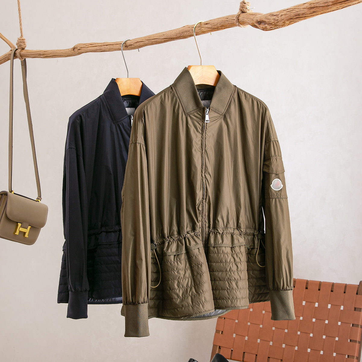 抽绳可调节收腰防风外套