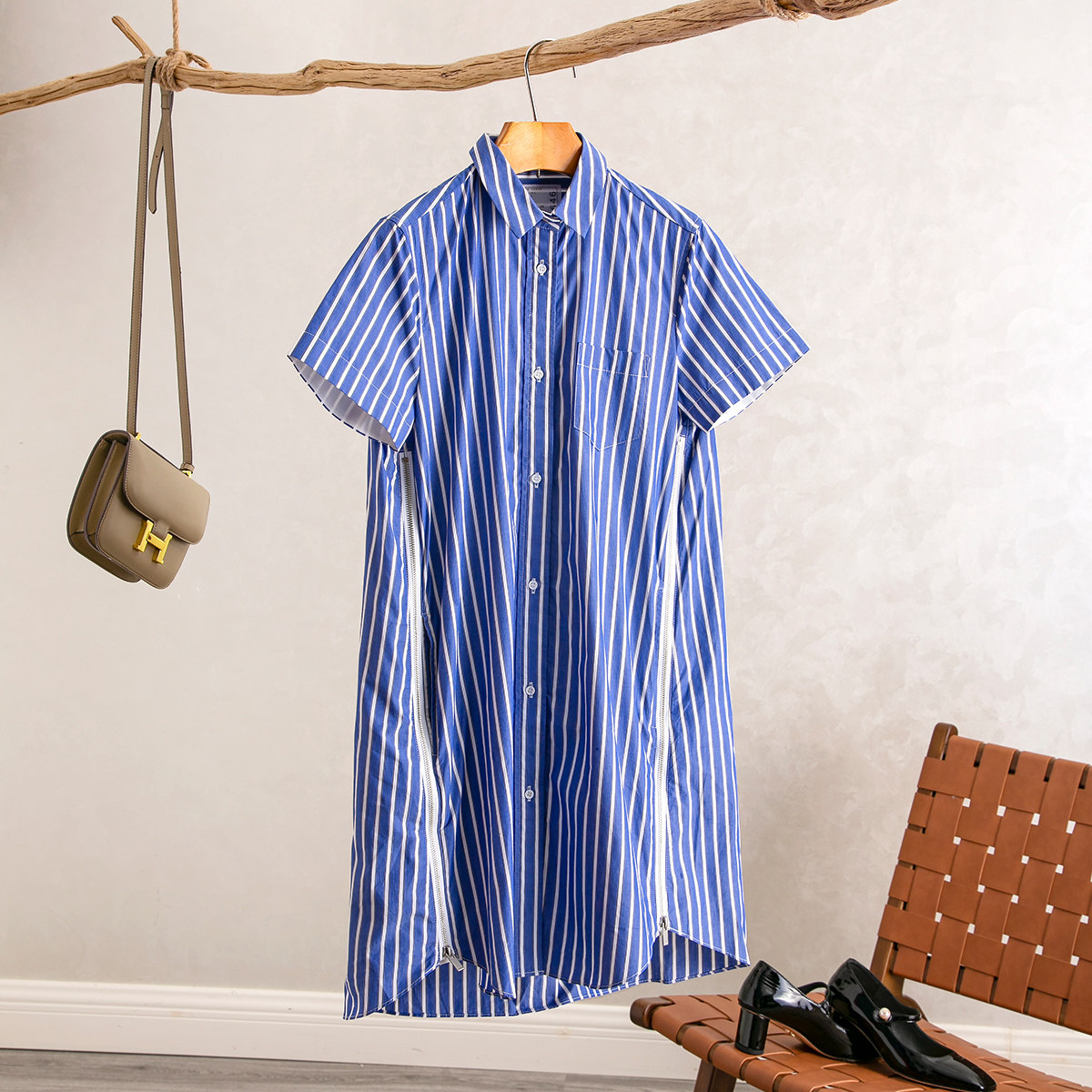 竖条纹两侧拉链设计衬衣连衣裙