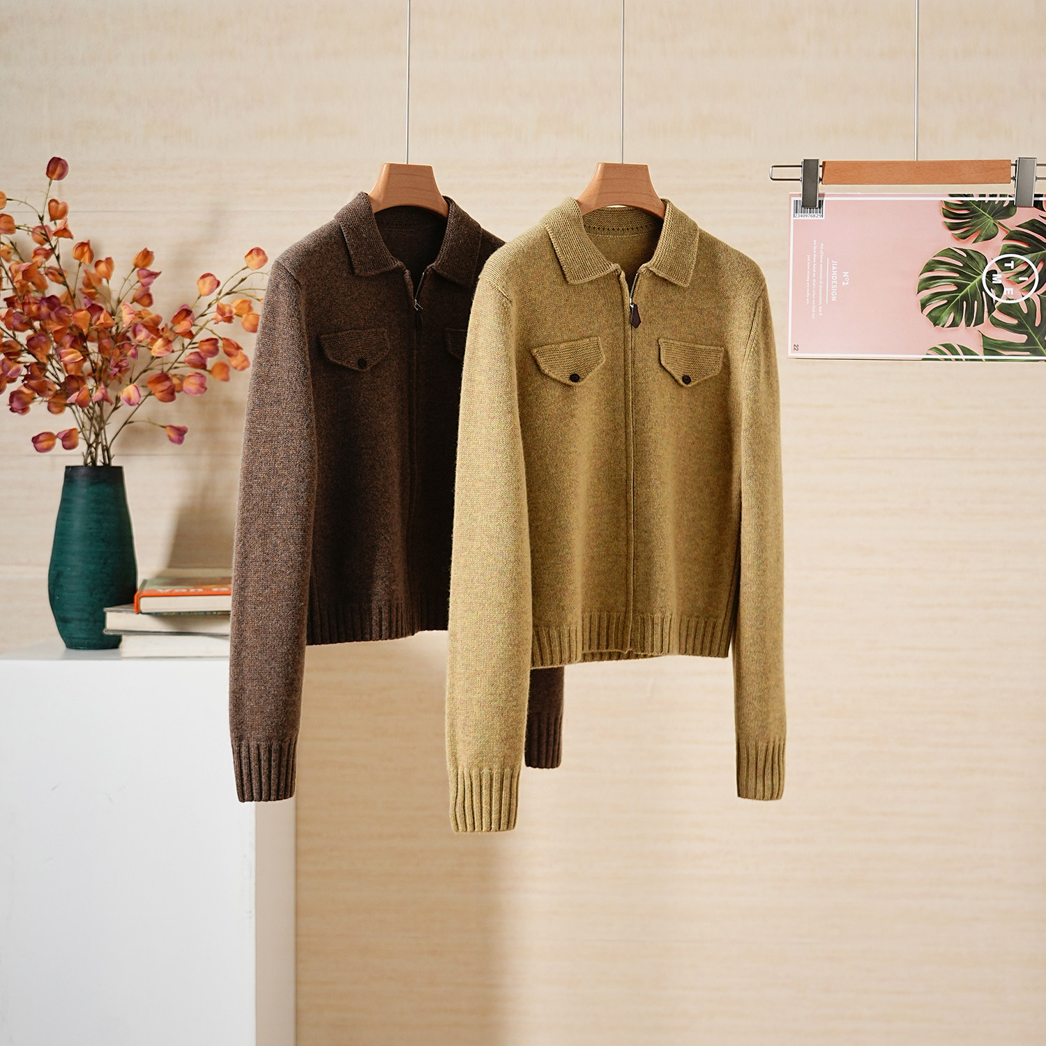 翻领定纺花纱拉链针织上衣女