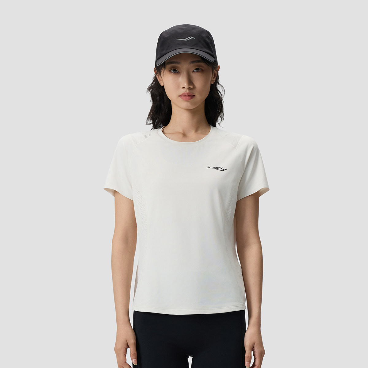 SAUCONY/索康尼女款宽松圆领运动短袖针织衫T恤休闲舒适官仓直发