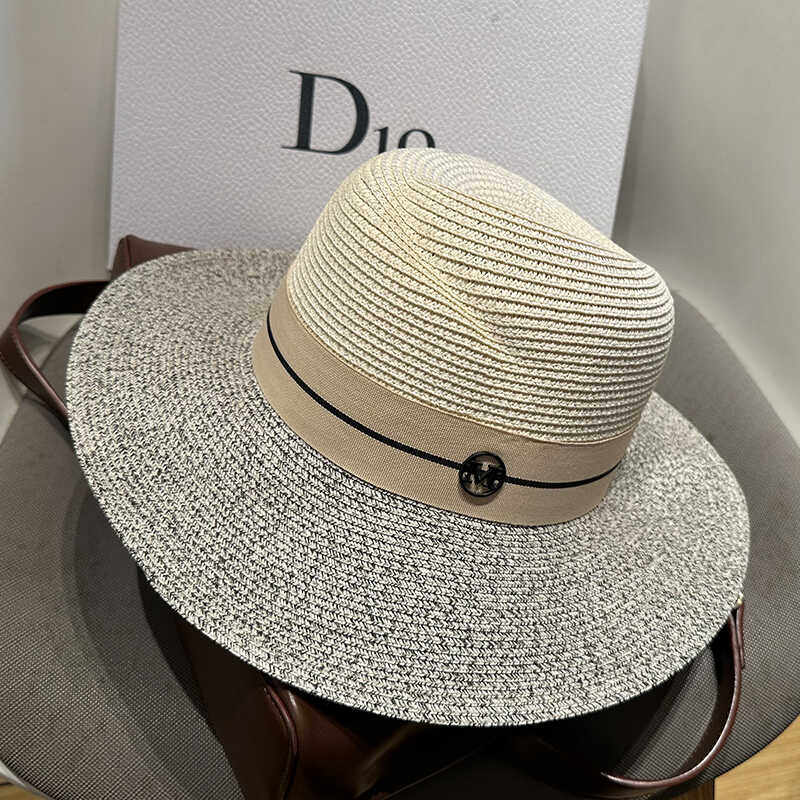 大沿草帽女出游遮阳防晒太阳帽平顶时尚显脸小韩版海边法式M标