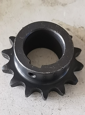 雷沃谷神玉米收割机4ER配件12A14齿40孔28.3-012