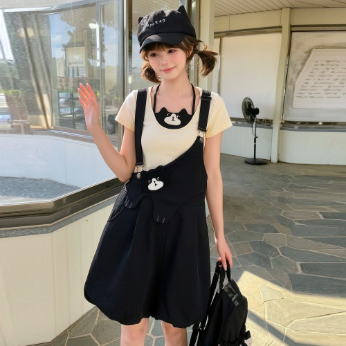 森女部落可爱奶牛喵刺绣设计感背带裤女2026新款黑色花苞短裤夏季
