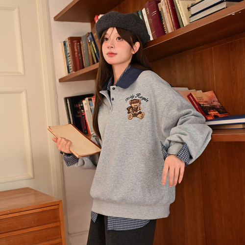 森女部落萌趣小熊刺绣卫衣女2026新款学院风百搭百搭撞色宽松上衣