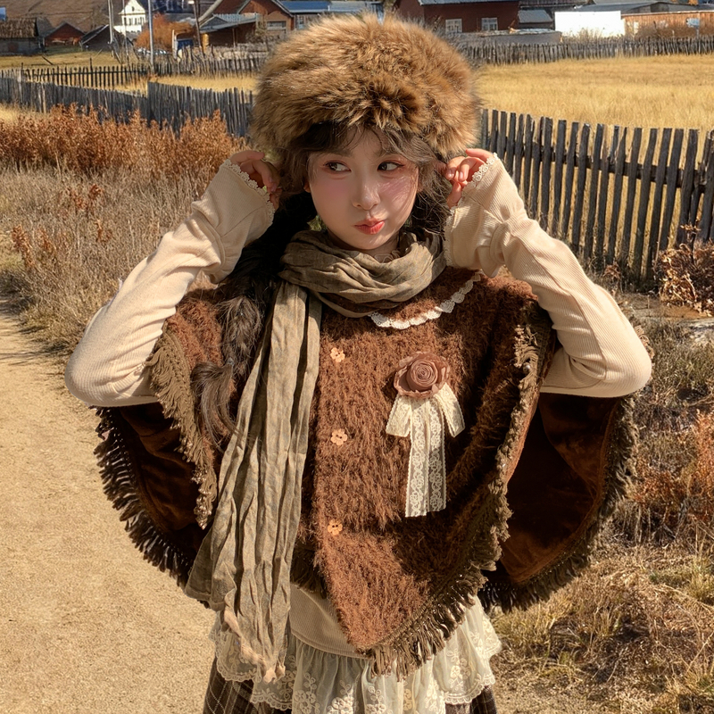 森女部落森系娃娃领斗篷2025新款百搭复古设计感流苏宽松外套冬季