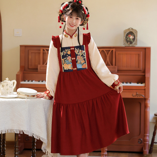 森女部落如愿喵刺绣红色新年背带裙2025新款 国风连衣裙女 冬新中式