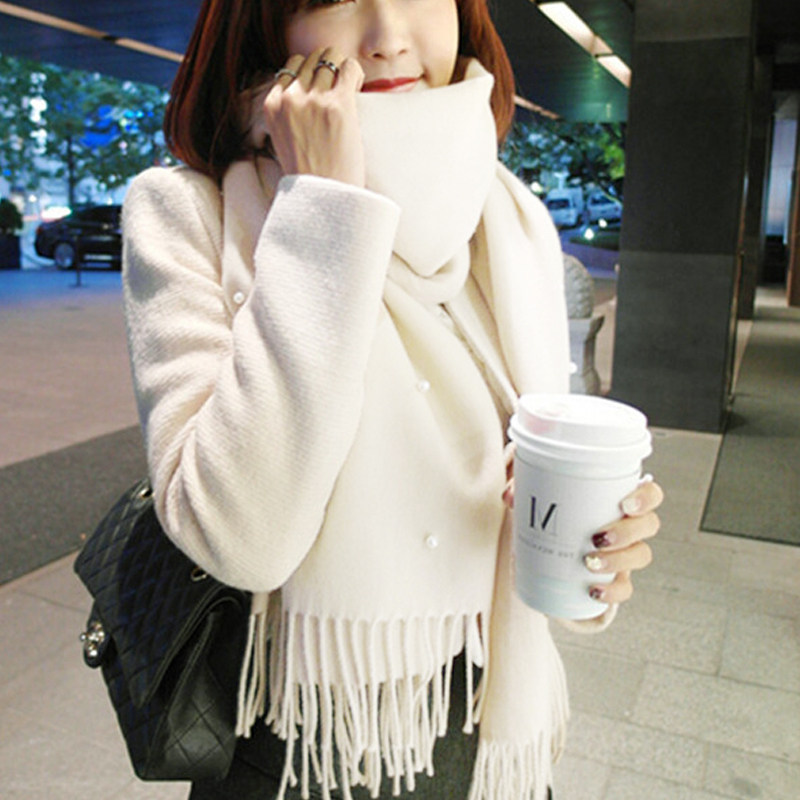白色围巾女手工订珍珠长款秋冬天韩版披肩流苏学生百搭护颈围脖潮