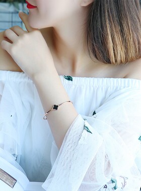 黑色钛钢镀18k玫瑰金贝壳手环