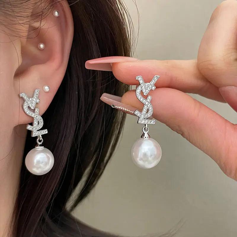 轻奢满钻VSL字母珍珠耳钉高级感小香风名媛耳环小众设计网红耳饰