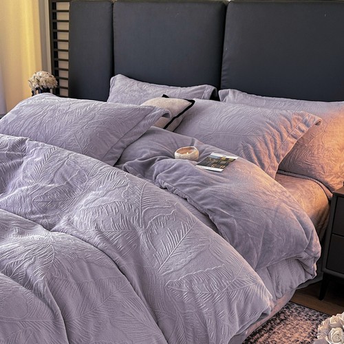 8斤秋冬加厚保暖新款A类母婴无静电牛奶绒立体5D雕花绒四件套床笠