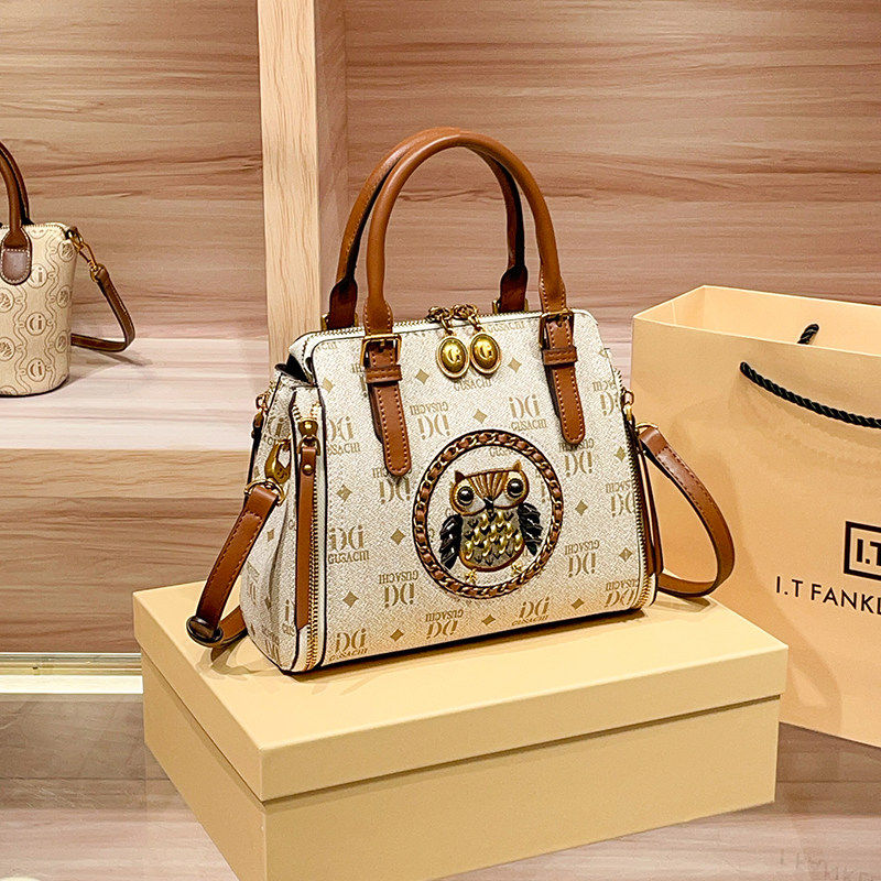 香港正品代购新款真皮手提包女士高级感大容量单肩斜挎包小方包女,箱包皮具/热销女包/男包,通用款女包,淘宝优惠券,粉丝福利购,淘宝优惠卷