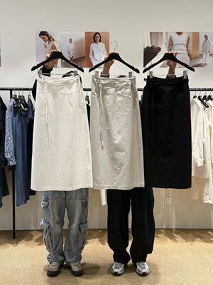 现韩国东大门26春夏新款FEBRUARY 后松紧腰抽绳高腰半身裙女