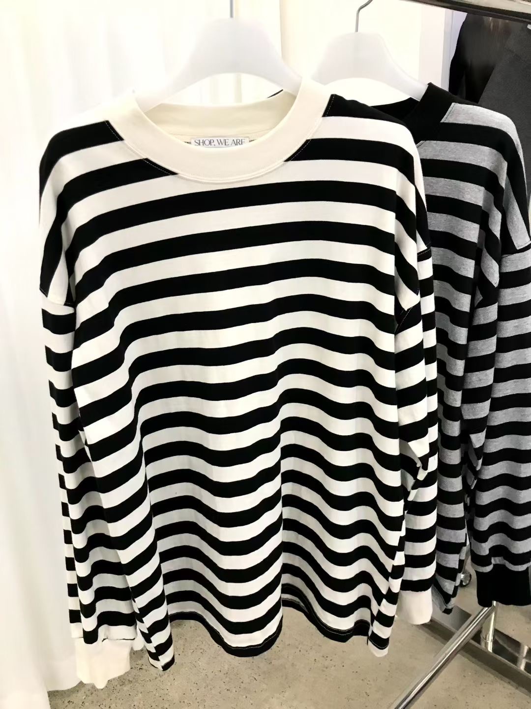 现 25冬季新款韩国东大门weare宽松休闲撞色长袖舒适T恤