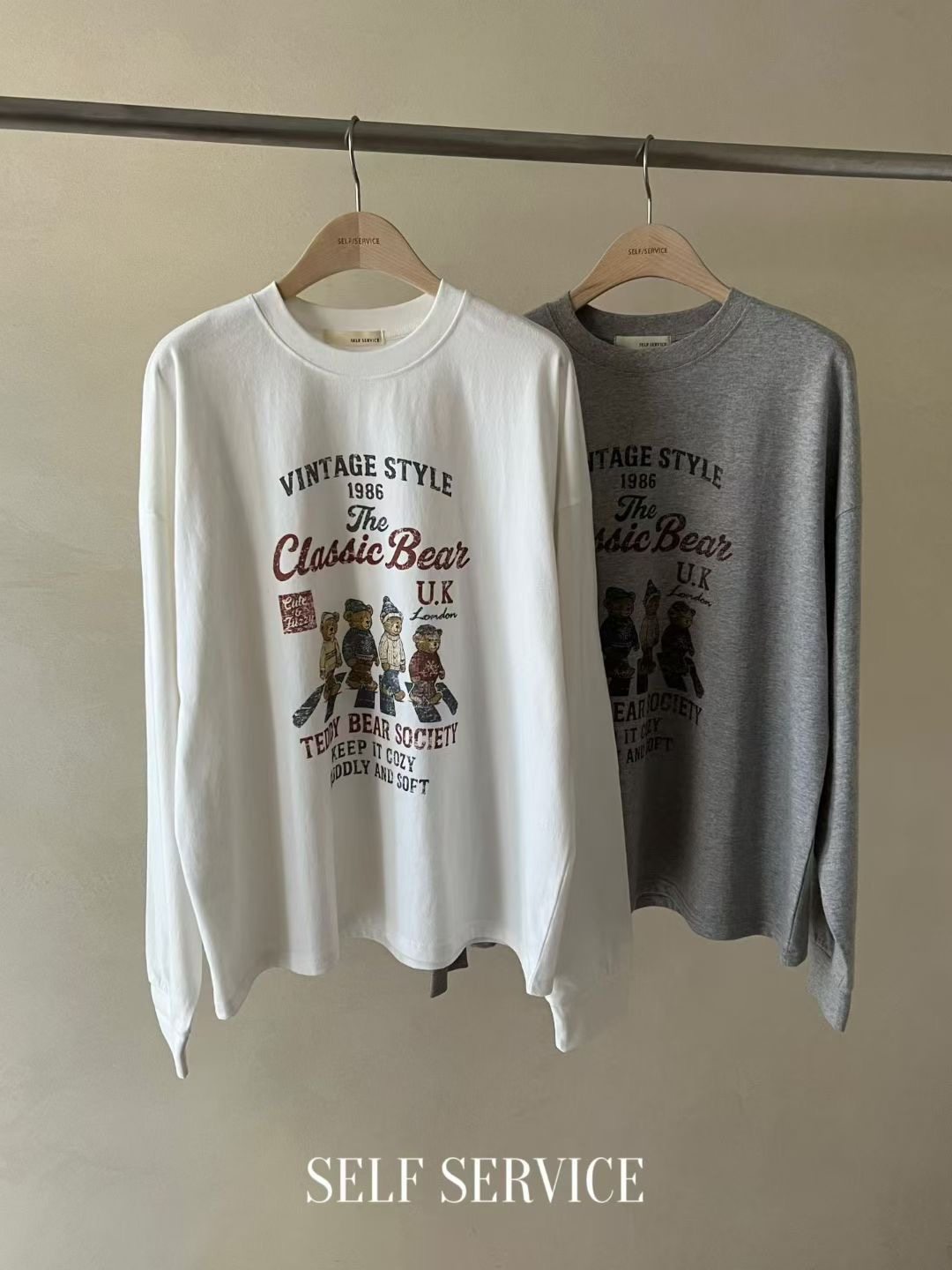 现 25冬季新款韩国东大门self service女时尚圆领小熊一家长袖T恤