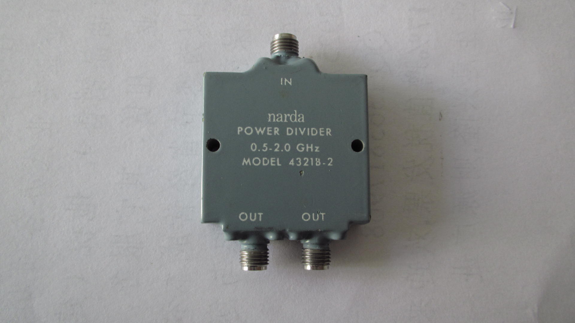 4321B-2 narda 0.5-2GHz SMA 一分二高频射频微波同轴功率功分器