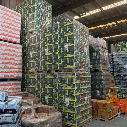 法国含气矿泉水巴黎水