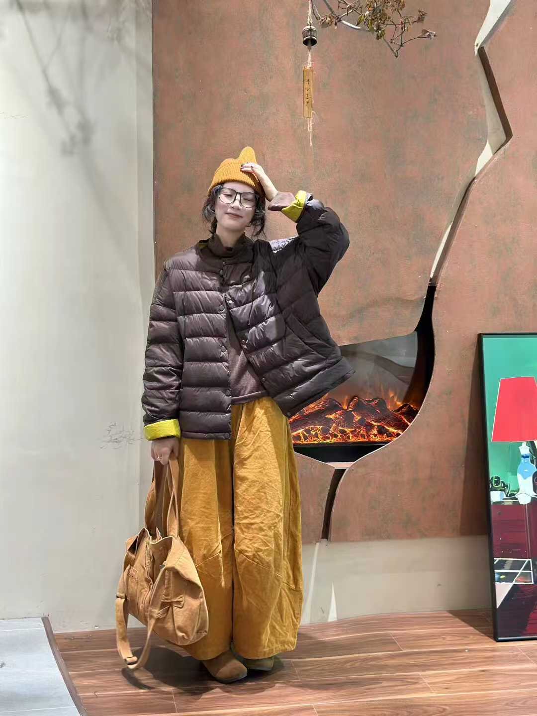 欧版宽松大码撞色圆领单排扣白鸭绒羽绒服外套冬季短款简约