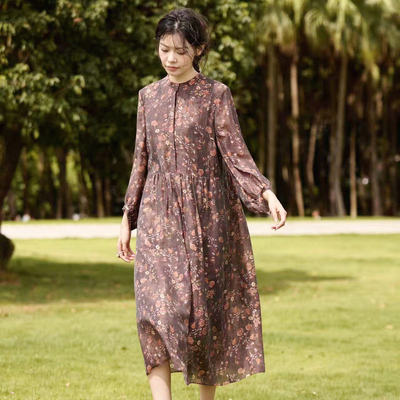 卡米兰时尚印花减龄连衣裙女2025春秋新款设计感小众流行漂亮裙子