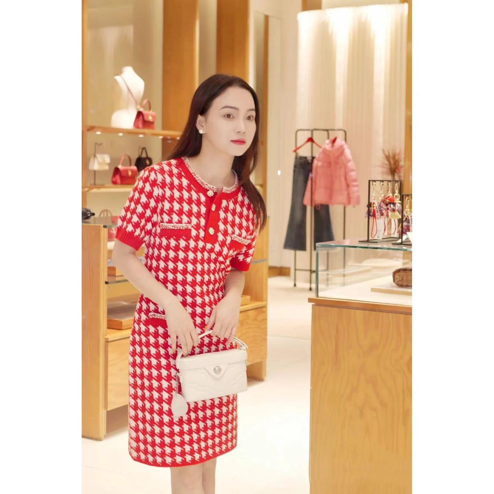 EP秋季新品小香风羊毛山羊绒混纺针织连衣裙EGIIG9406A-3699