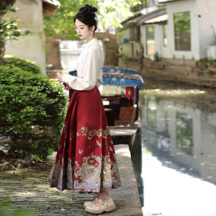 高品 女订婚红装 2026新款 重工妆花织金国风汉服明制马面裙套装