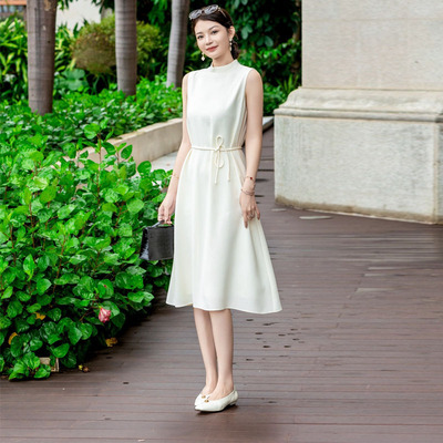早春新款醋酸麻收腰立领连衣裙