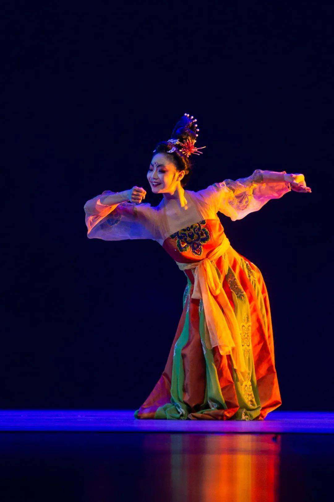 舞台演出服饰古典舞服装唐印孙灿汉唐舞蹈服民族服装桃李杯,个性定制/设计服务/DIY,舞台演出/舞蹈服装定制/加工,淘宝优惠券,粉丝福利购,淘宝优惠卷