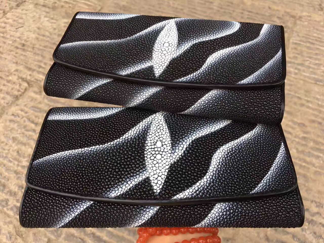 正品珍珠鱼皮钱包女长款皮夹魔鬼鱼皮三折钱夹手包真皮手拿包