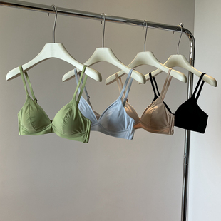 三角杯文胸高中生少女无钢圈胸罩 小胸法式 冰丝无痕内衣女夏季 薄款