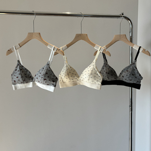 2025春夏甜美碎花内衣女无钢圈舒适小胸聚拢文胸三角杯透气胸罩