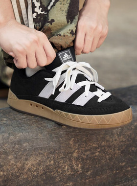 阿迪达斯三叶草男鞋新款Adimatic鲨鱼鞋低帮复古运动休闲鞋KI8879