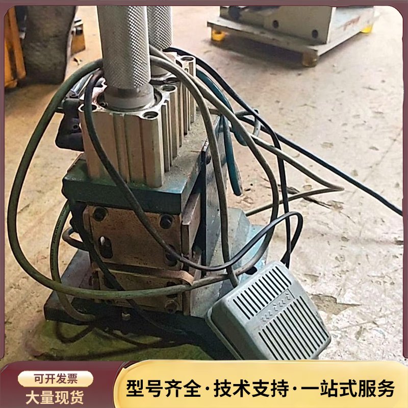 剥线机一台出售，成色新，标价出售，二手物品售出后不退不换询价图片