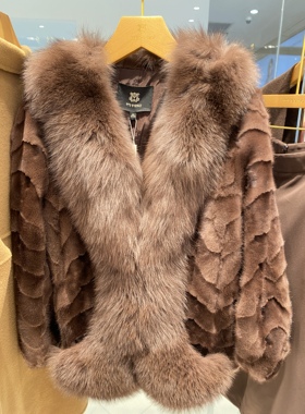 2025年马天奴商场同款进口水貂狐狸毛皮草外套女短款MH A324FCHP