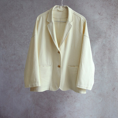 云芝元 设计师26春季新款原白色油丝斜纹翻领落肩女士西装外套