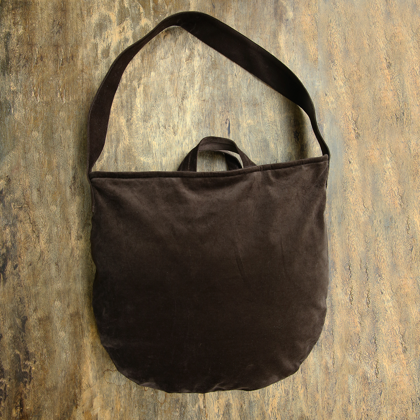 云芝元 设计师秋冬新款咖啡色平绒挎包单肩包夹棉饺子包2703-S