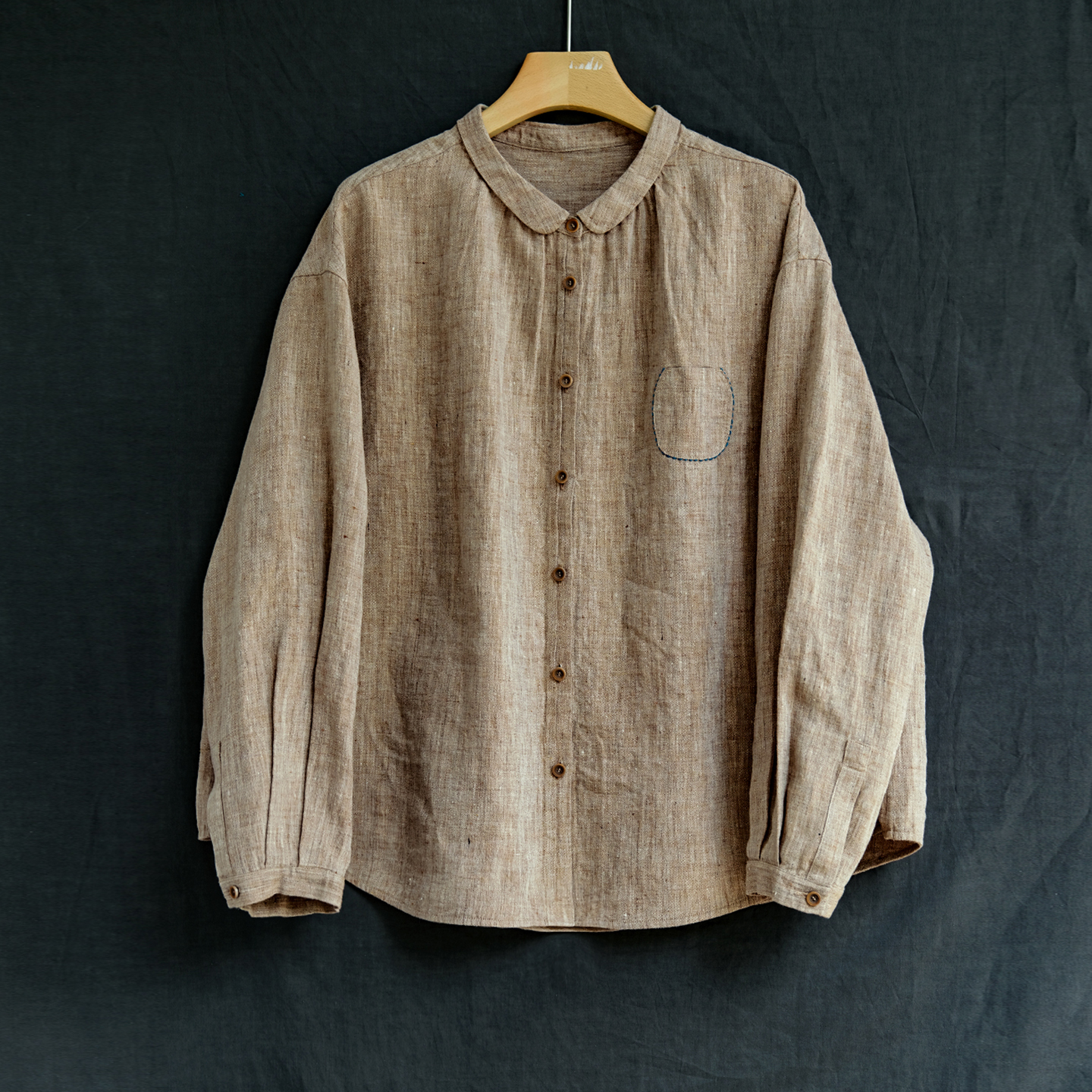 云芝元秋款进口黄麻色色织亚麻彼得潘翻领长袖文艺气质衬衫0802-M