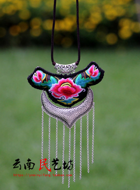 混合材质布艺马鞭链女刺绣花