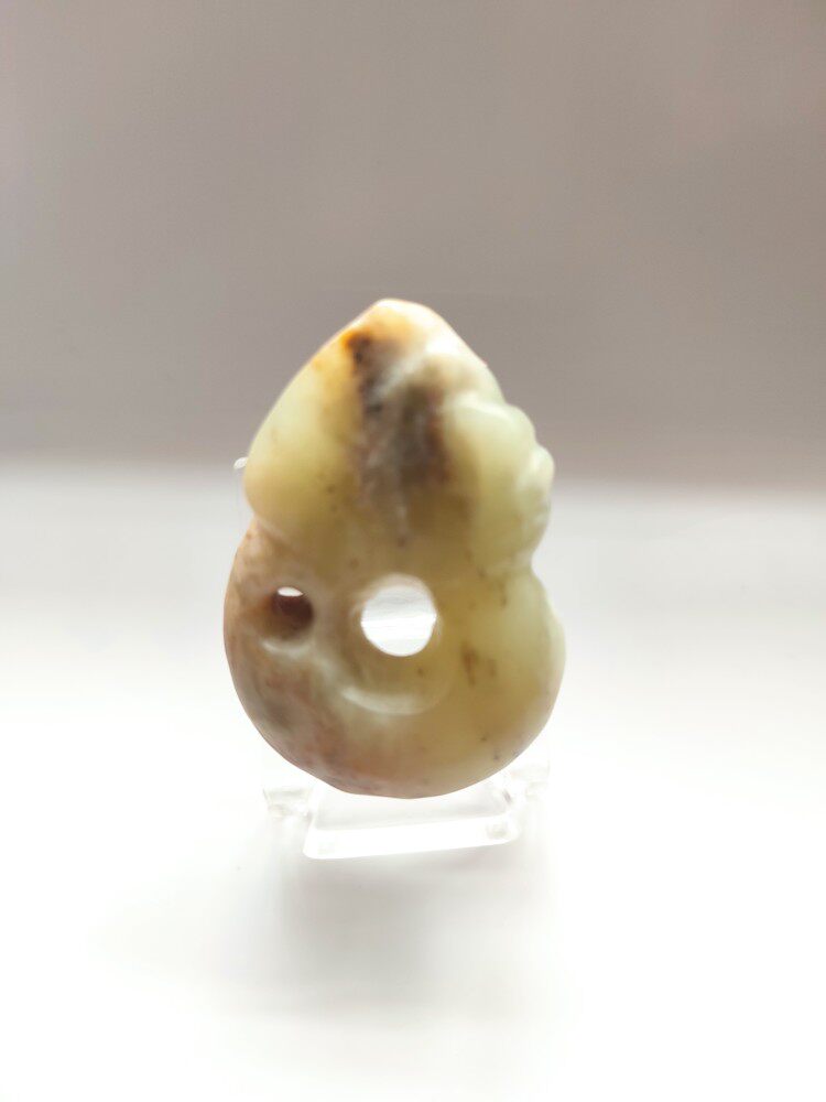 天然皮色和田玉岫岩玉河磨玉玉猪龙吊坠挂件颈饰鉴定师藏品