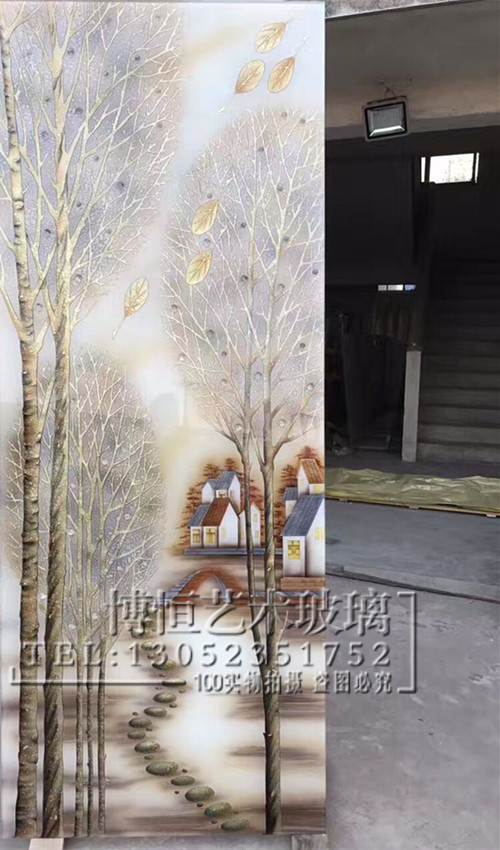 专业定制艺术玻璃 彩雕曲径通幽树林 现代风格 隔断 玄关 背景墙