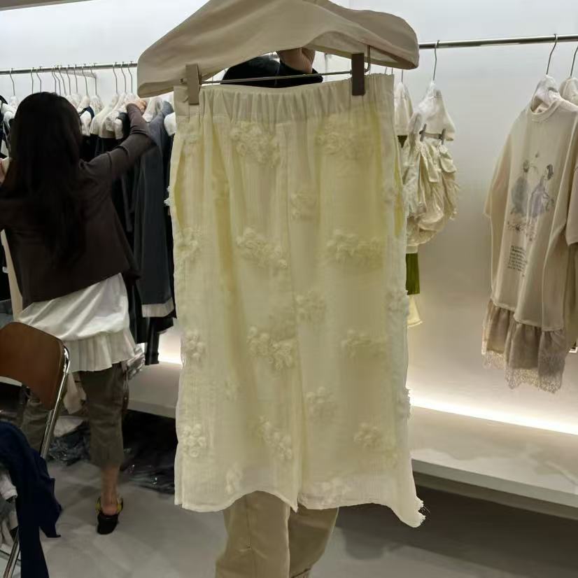 一件包邮lulu韩国代购 bertha 立体花朵甜美减龄设计感时尚半身裙图片