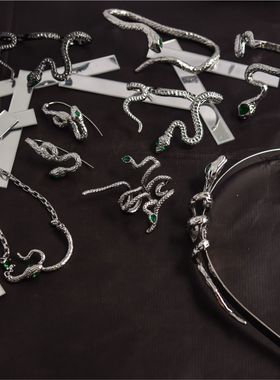 蛇造型项链耳环掌环套装