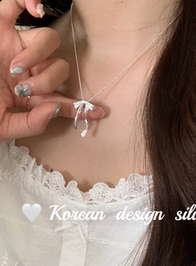 韩国东大门ins风小众锁骨链 S925纯银飘逸气质蝴蝶结项链级感女