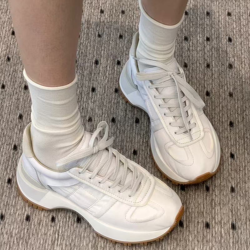 赵露思虞书欣明星同款德