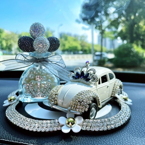 汽车香薰摆件中控台女神镶钻用品