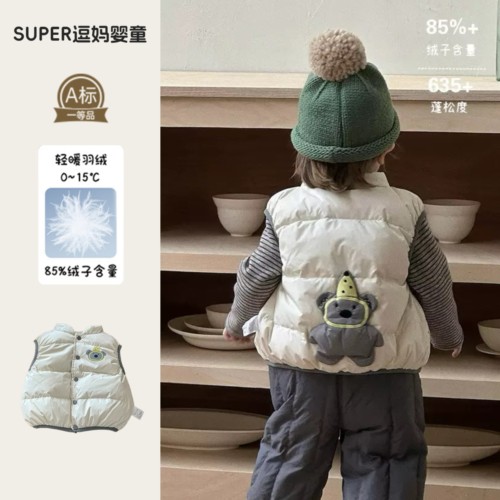 宝宝羽绒马甲冬季2026新款可爱洋气婴幼儿轻薄保暖背心外出服冬装