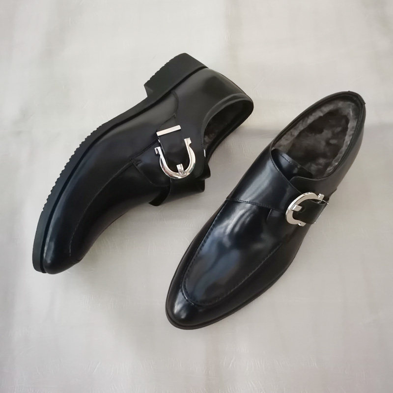 유럽 ??버전 남성 수제 영국 비즈니스 정장 가죽 신발 남성  가죽 뾰족한 발가락 3 관절 가을 겨울 통기성 캐주얼 남성 신발