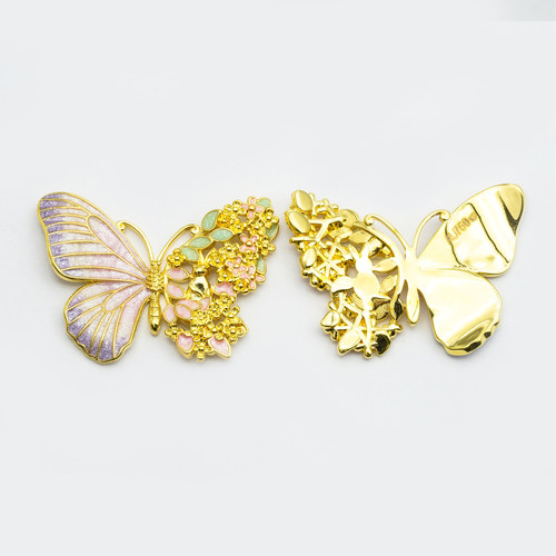 2025新款18k金蝴蝶吊坠简约百搭