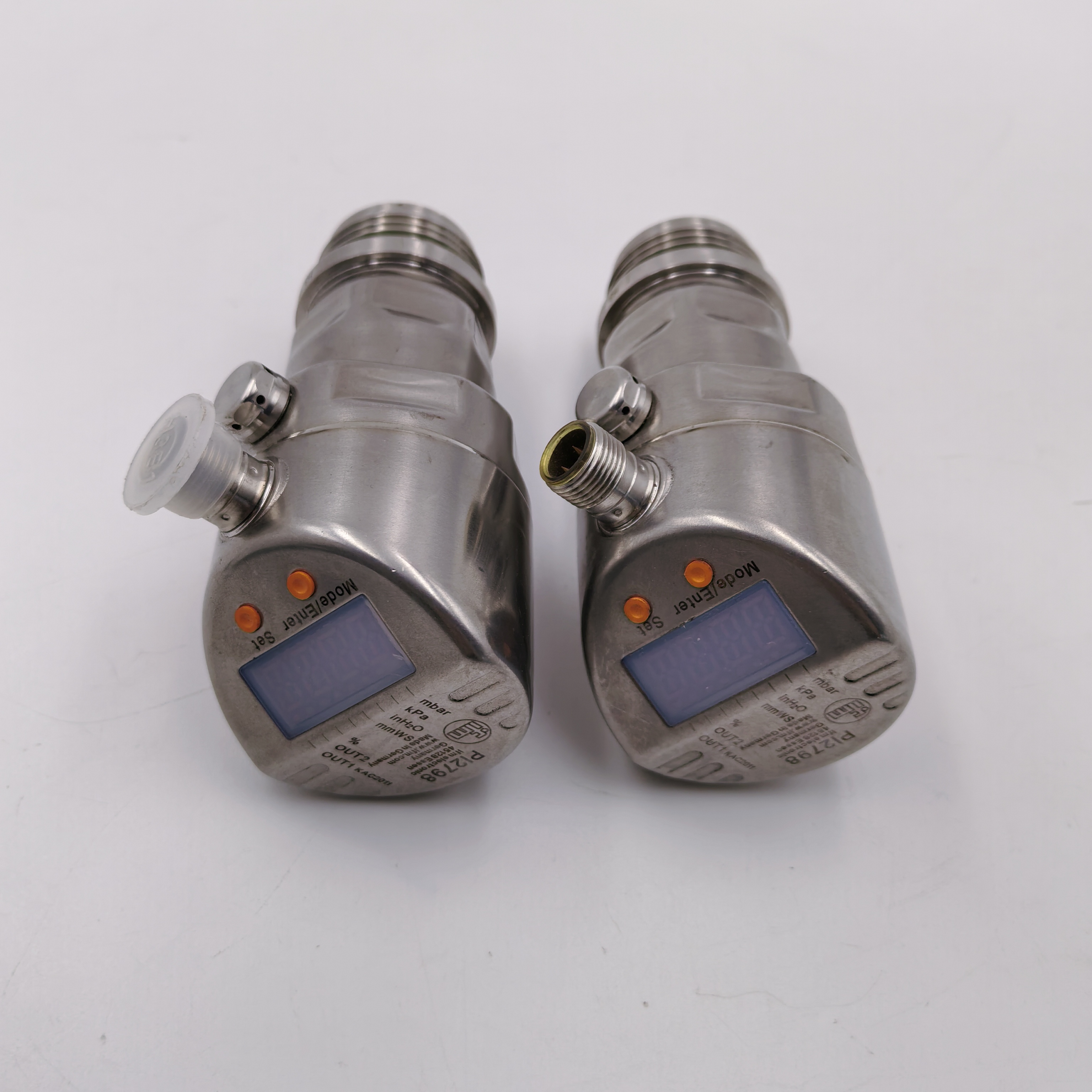 德国IFM易福门PI2798压力传感器LCD显示屏不锈钢外壳防护等级IP67